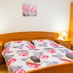 La Vie Apartment *