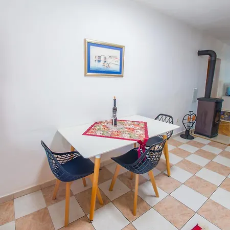 La Vie Apartment