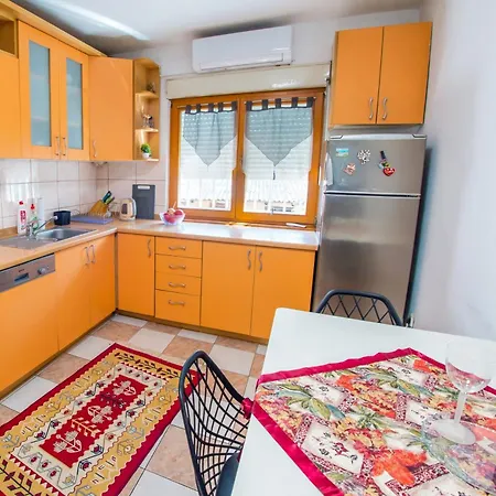 La Vie Apartment